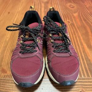 Womens ASICS Gel Venture 7 Running Shoe Size 8